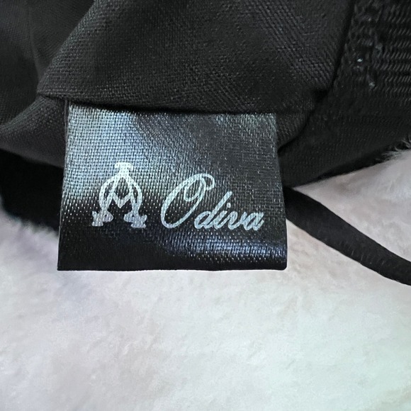 Fuzzy Faux Fur Bucket Hat Women Winter Warm‎ Thick Plush Cloche Cap - Picture 8 of 9